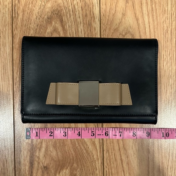 Ivanka Trump clutch - Picture 3 of 6